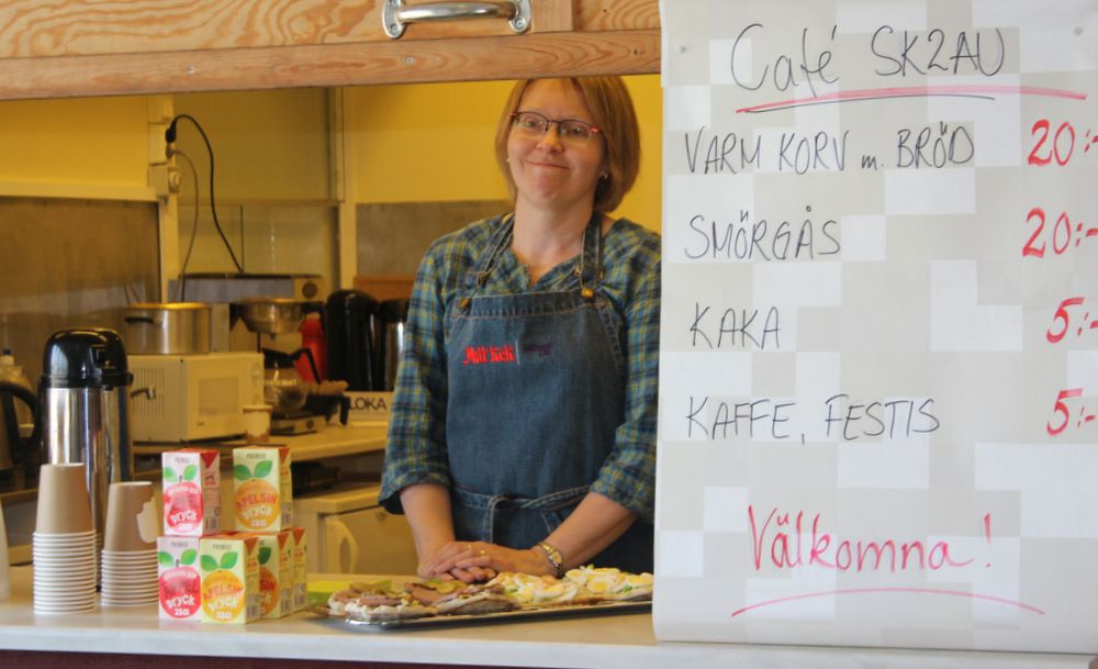 Maria, the supreme head of the cafe! Maria, the supreme head of the cafe!
