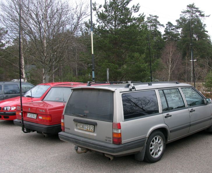 Spectacular cars in the parking with lot of wire and vertikal antennas both. Spectacular cars in the parking with lot of wire and vertikal antennas both.
